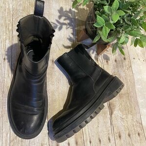 Zara Lug Chelsea Boot size 36